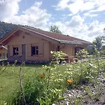 Dobringers Chalet-dorf Waroes Сasa de vacaciones *
