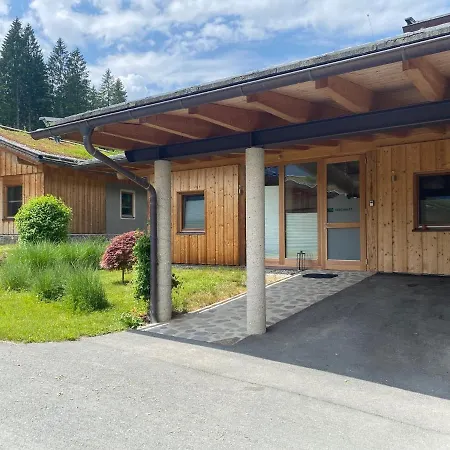 Dobringers Chalet-Dorf Waroes * Hermagor-Pressegger See