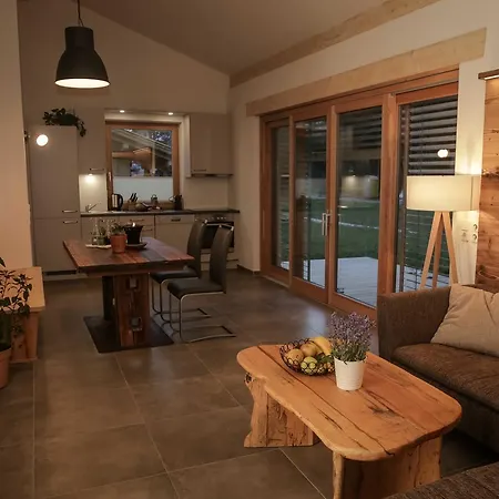 Feriehus Dobringers Chalet-dorf Waroes