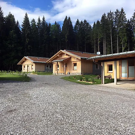 Dobringers Chalet-Dorf Waroes Hermagor-Pressegger See