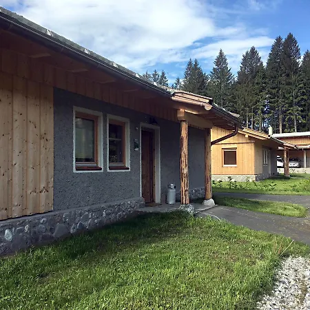 Dobringers Chalet-Dorf Waroes Hermagor-Pressegger See