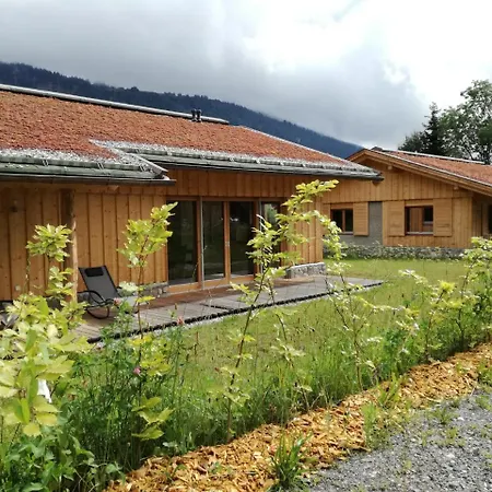 Feriehus Dobringers Chalet-dorf Waroes