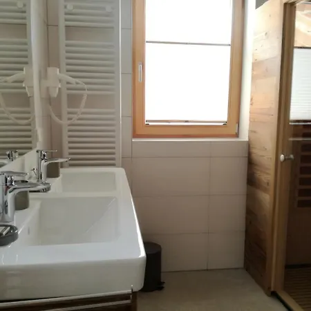 Feriehus Dobringers Chalet-dorf Waroes